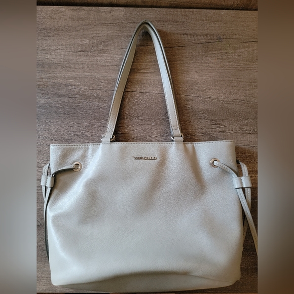 Purses - Picture 2 of 3